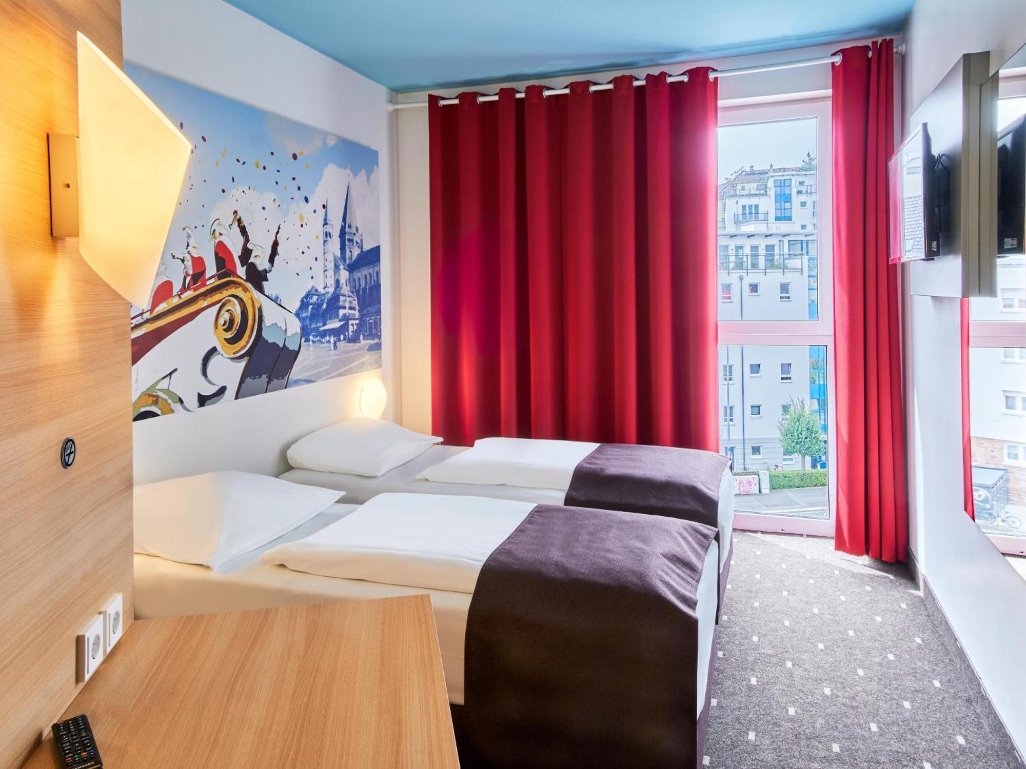 B&B Hotel Mainz-Hbf ภายนอก รูปภาพ