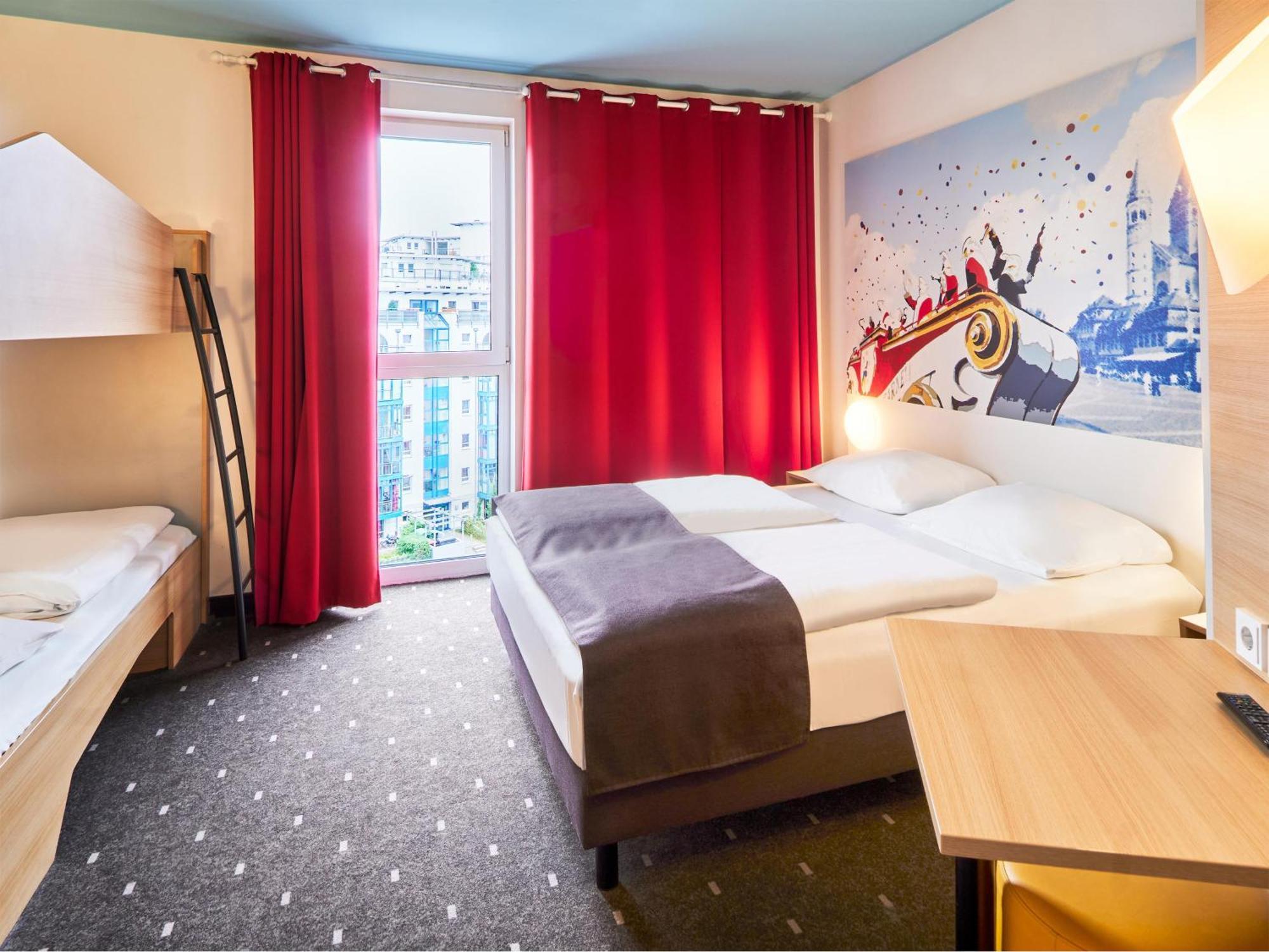 B&B Hotel Mainz-Hbf ภายนอก รูปภาพ